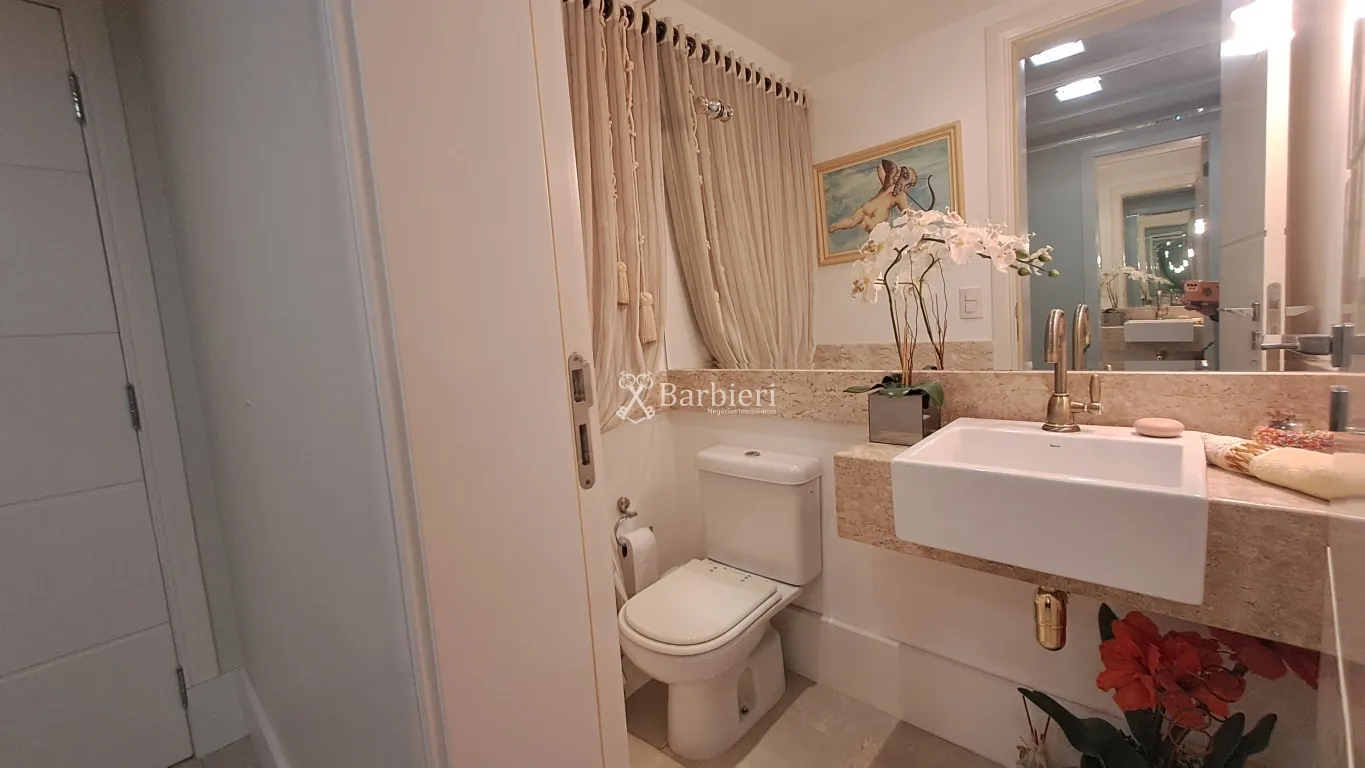 Apartamento com 3 suítes sendo (2 master) e 194,00 m de área privativa bairro Victor Konder em Blumenau/SC — foto 4