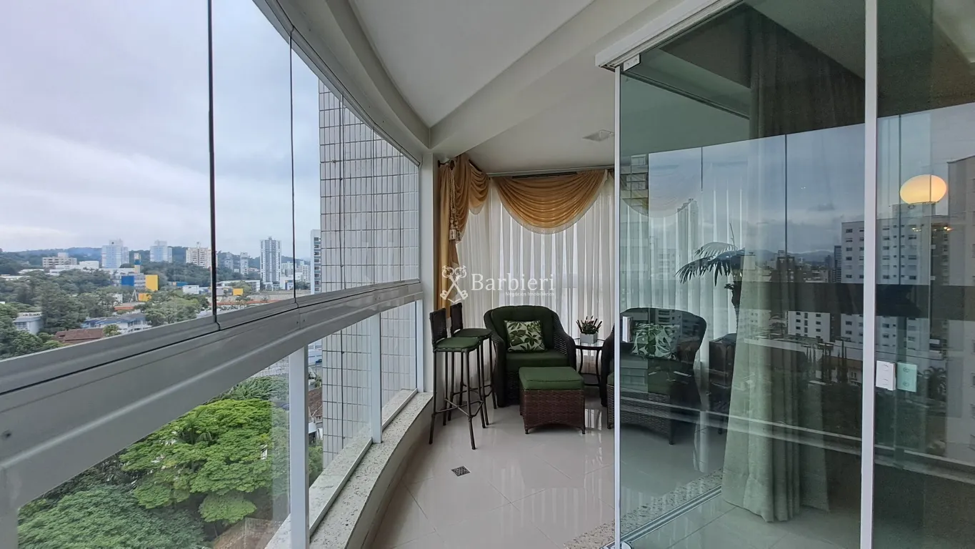 Apartamento com 3 suítes sendo (2 master) e 194,00 m de área privativa bairro Victor Konder em Blumenau/SC — foto 6