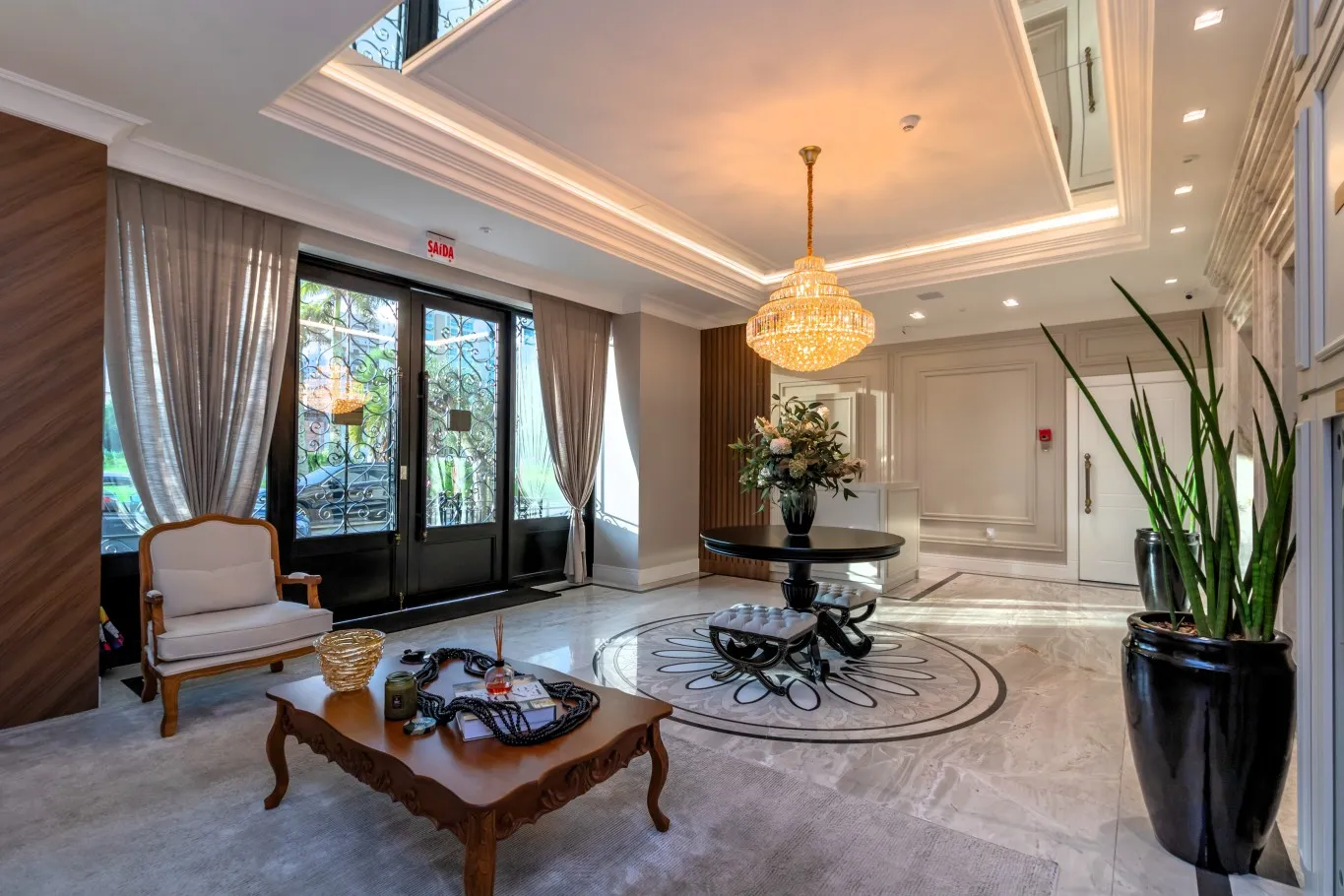 Apartamento com 4 suítes e 4 vagas na garagem no bairro Meia Praia em Itapema/SC — foto 3