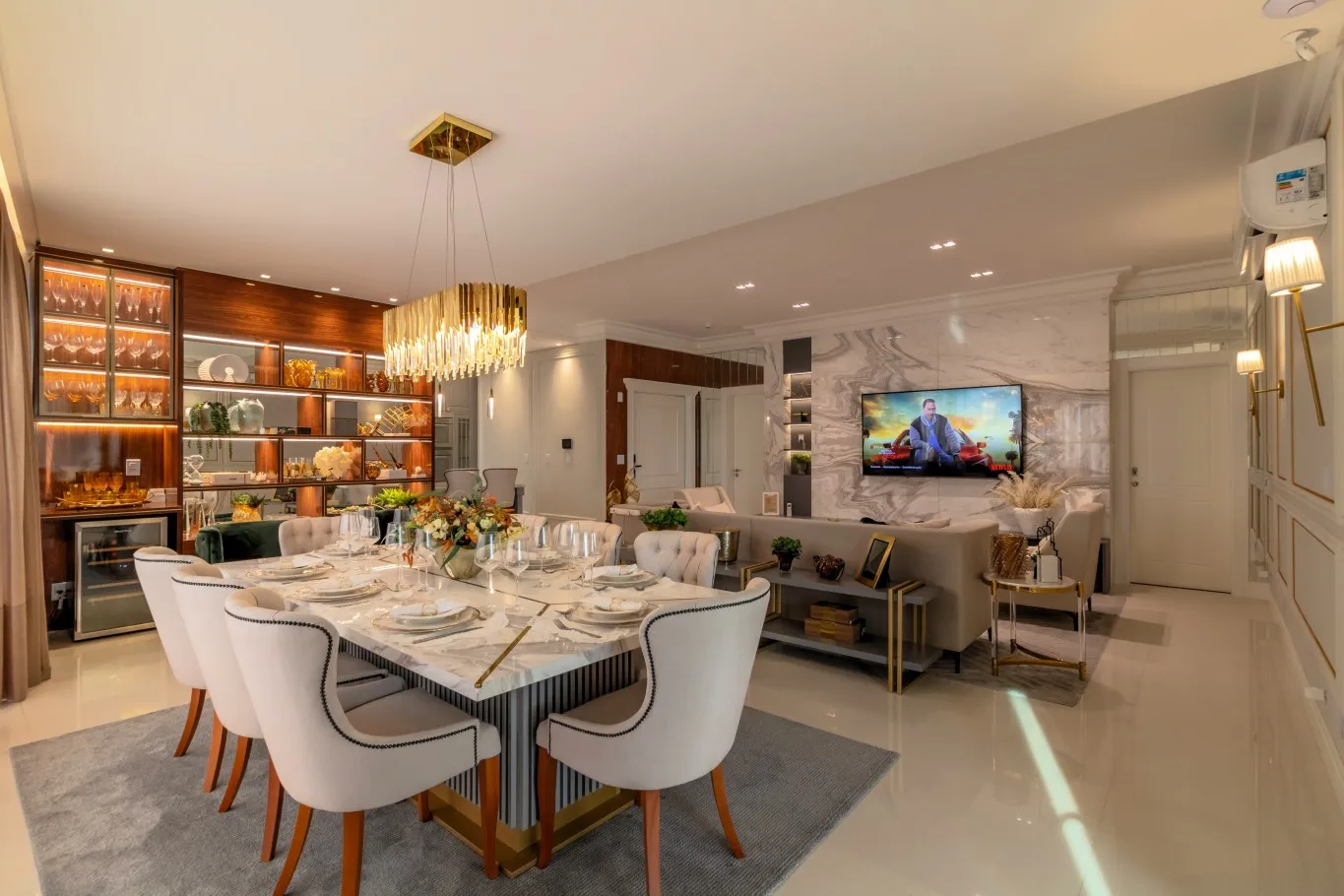 Apartamento com 4 suítes e 4 vagas na garagem no bairro Meia Praia em Itapema/SC — foto 5