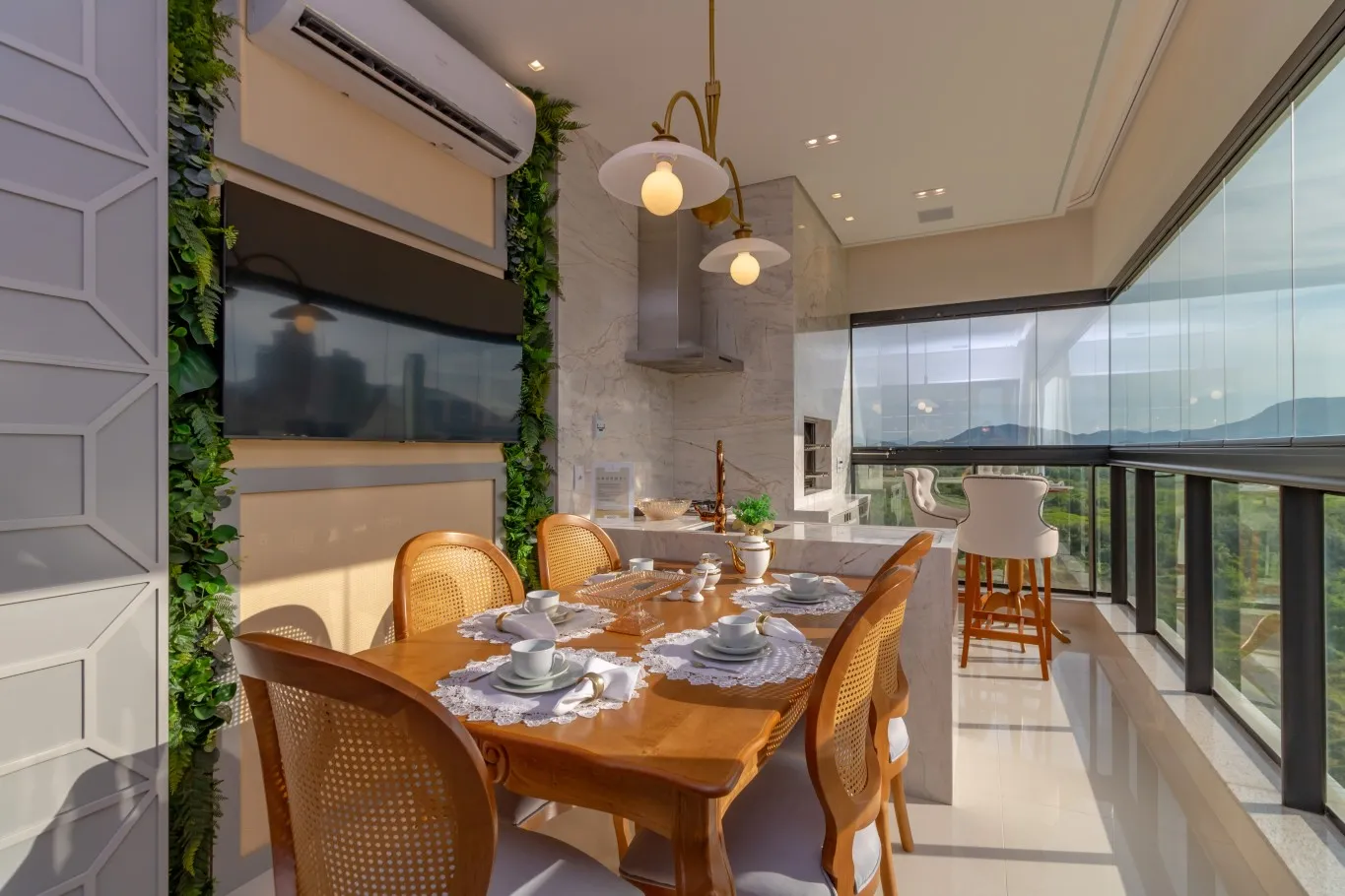 Apartamento com 4 suítes e 4 vagas na garagem no bairro Meia Praia em Itapema/SC — foto 6