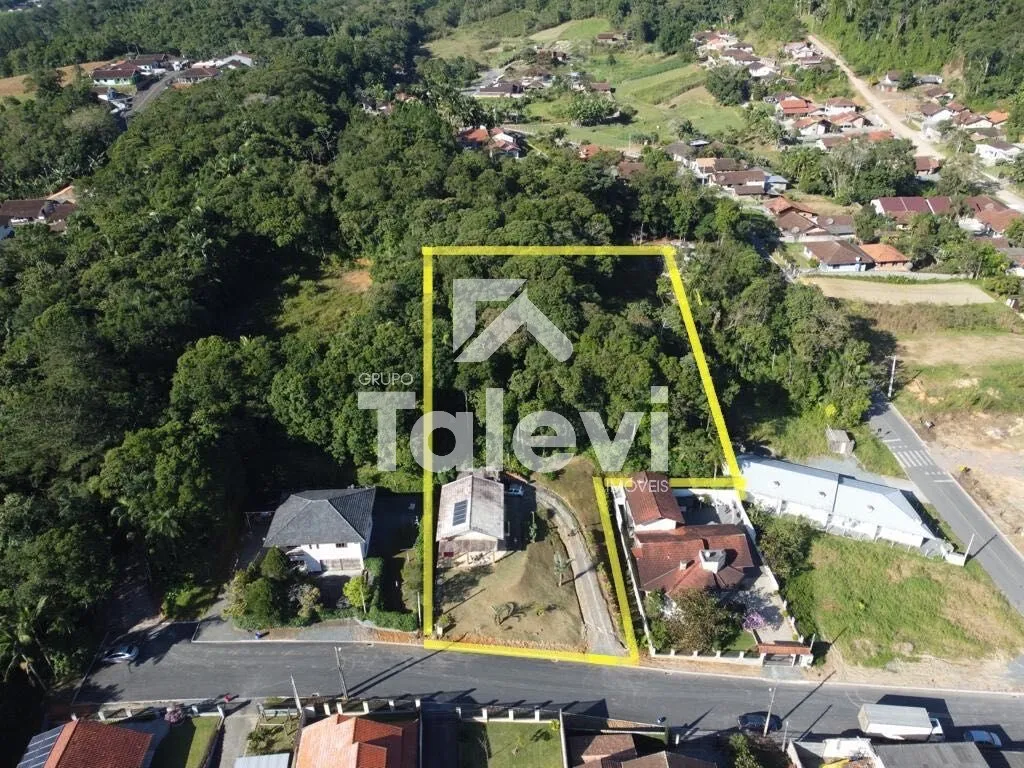 Casa com amplo terreno em Pomerode perto do Komprão, Pórtico, Rota Enxaimel e ótimos restaurantes. - foto 1