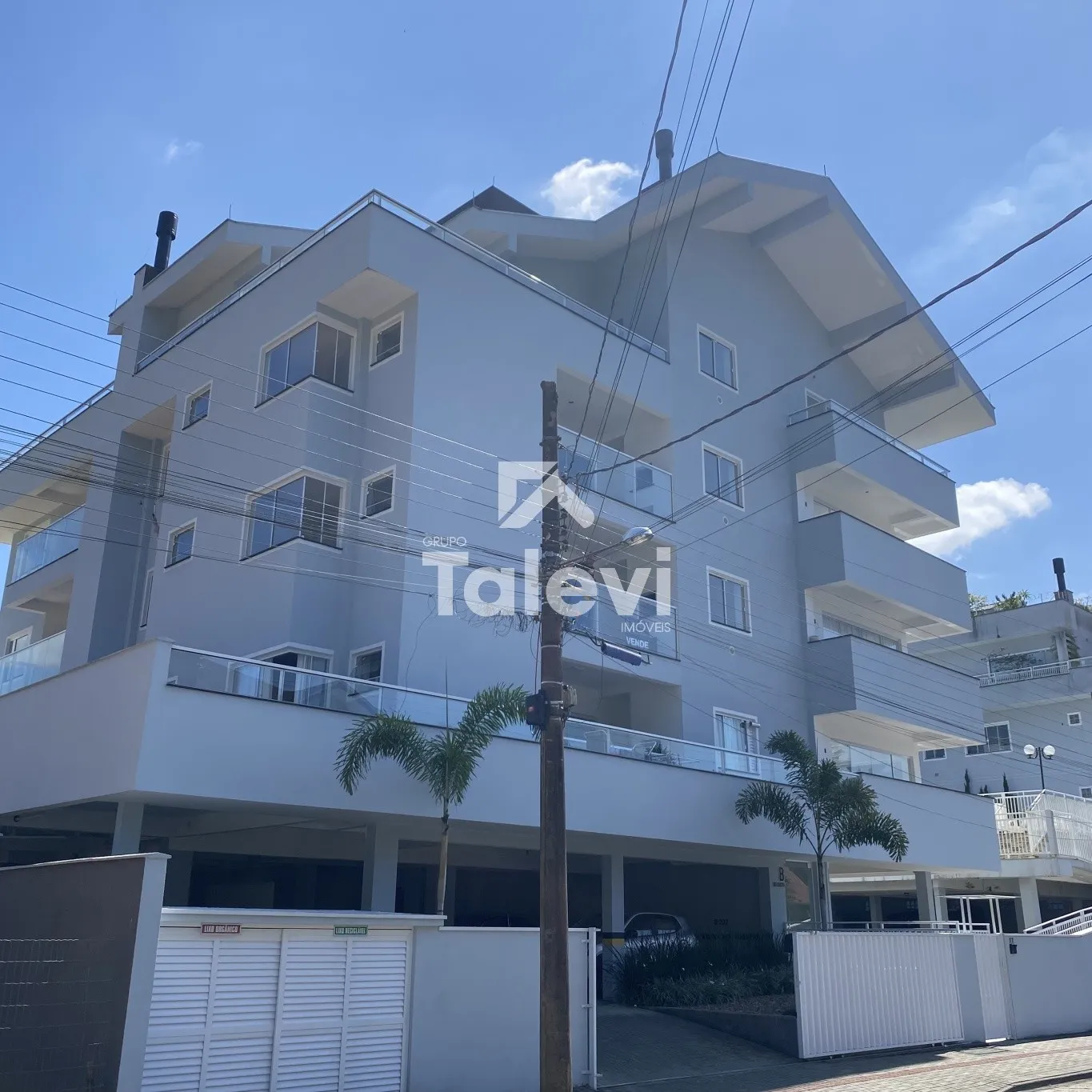 Apartamentos Modernos com 3 Dormitórios no Centro de Pomerode - Lazer Completo e Localização Privilegiada - foto 1