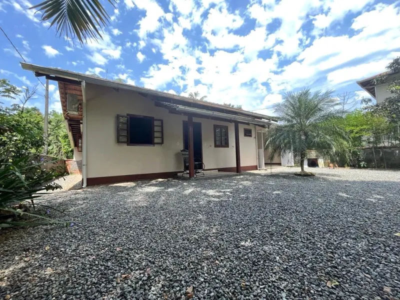 CASA COM AMPLO QUINTAL EM RUA TRANQUILA - TESTO REGA, POMERODE — foto 3