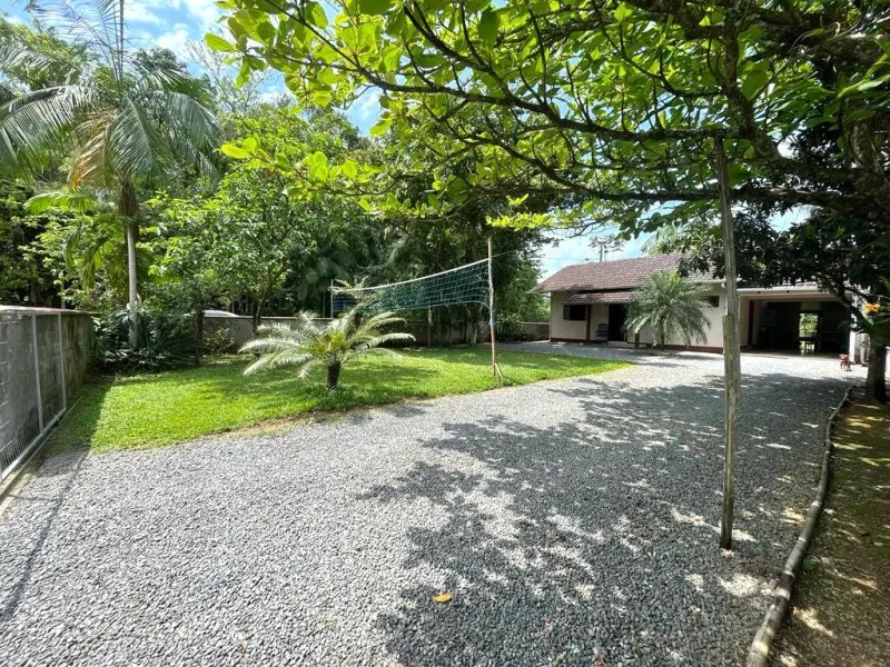 CASA COM AMPLO QUINTAL EM RUA TRANQUILA - TESTO REGA, POMERODE - foto 1