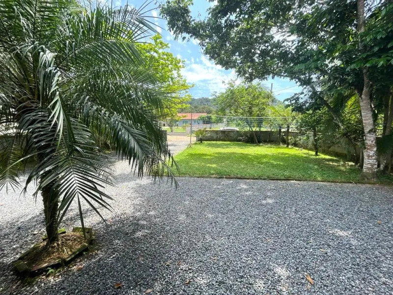 CASA COM AMPLO QUINTAL EM RUA TRANQUILA - TESTO REGA, POMERODE — foto 6