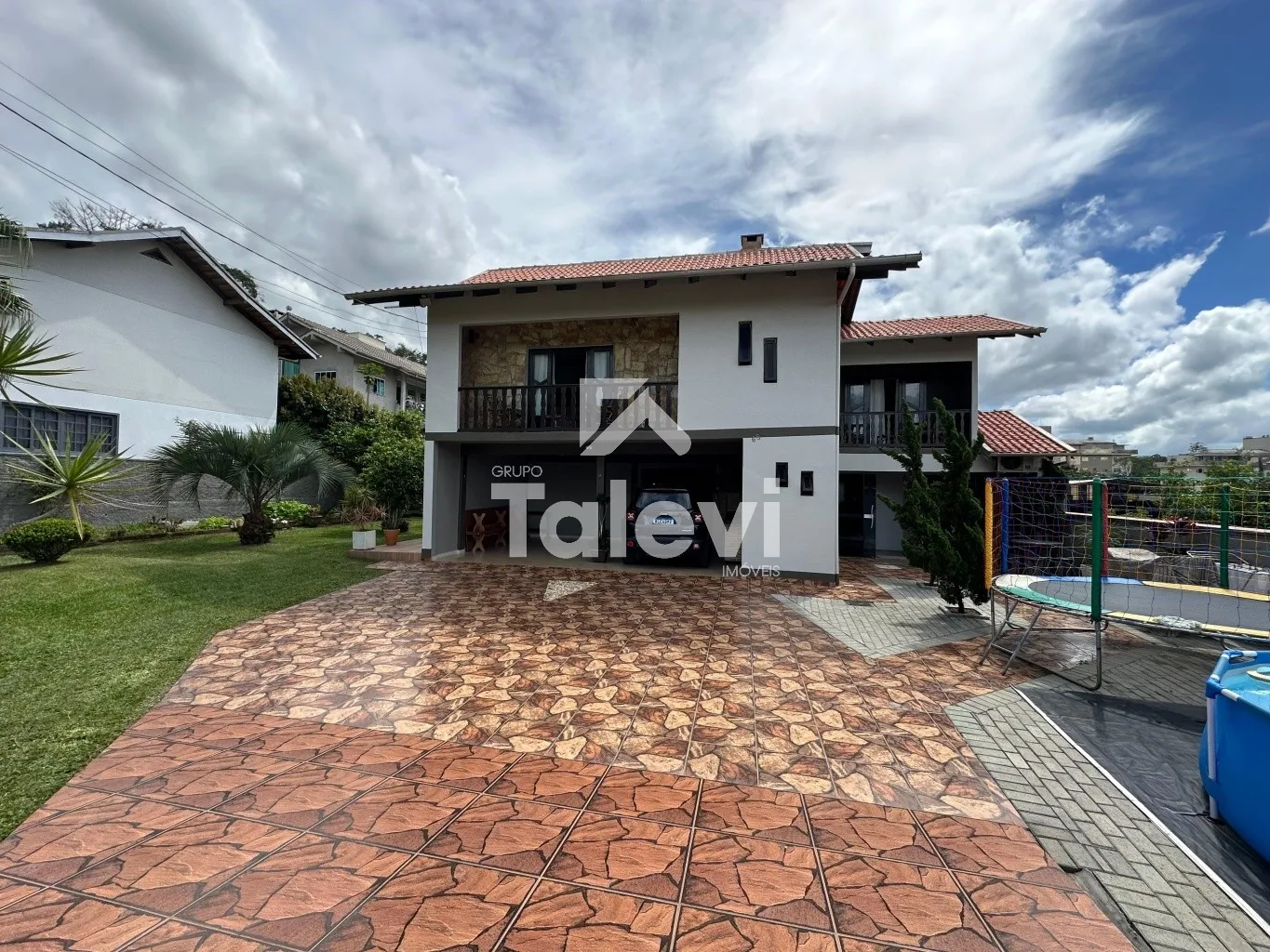 Casa com quintal amplo e potencial de ampliação no Centro de Pomerode - Conforto e Localização - foto 1