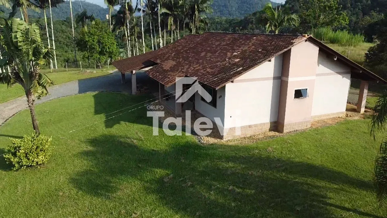 Chácara com uma linda casa localizada na encantadora cidade turística de Pomerode, SC — foto 2