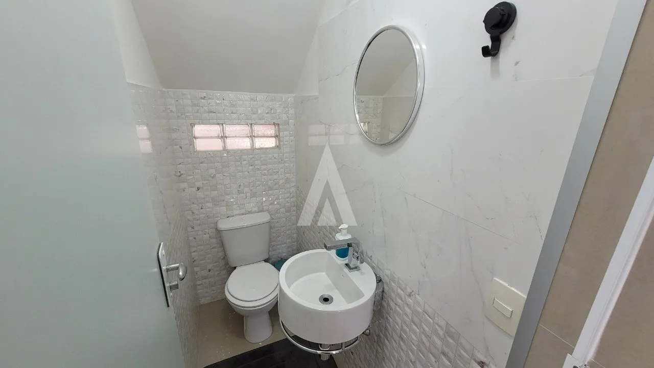 Sobrado em Condomínio com 1 suíte(s) mais 2 quarto(s) à venda no bairro Pirabeiraba em Joinville, por R$1.100.000,00. — foto 7