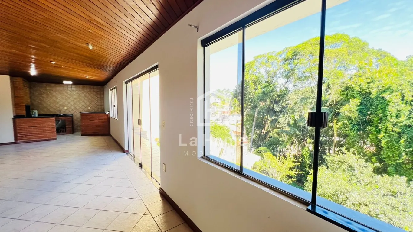 Casa com 04 quartos sendo 02 suítes (01 Máster) à venda em Blumenau, bairro Garcia — foto 6