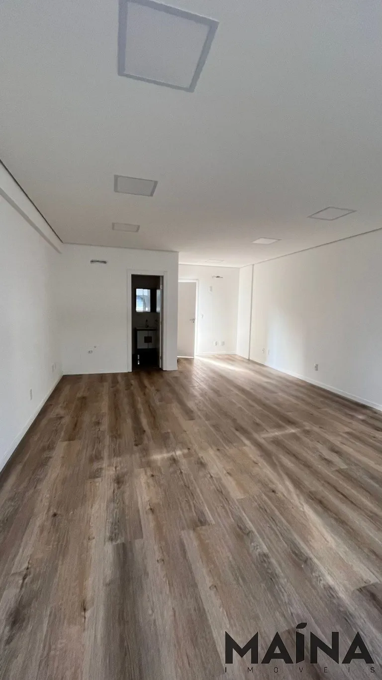 Sala comercial no centro de Blumenau — foto 4