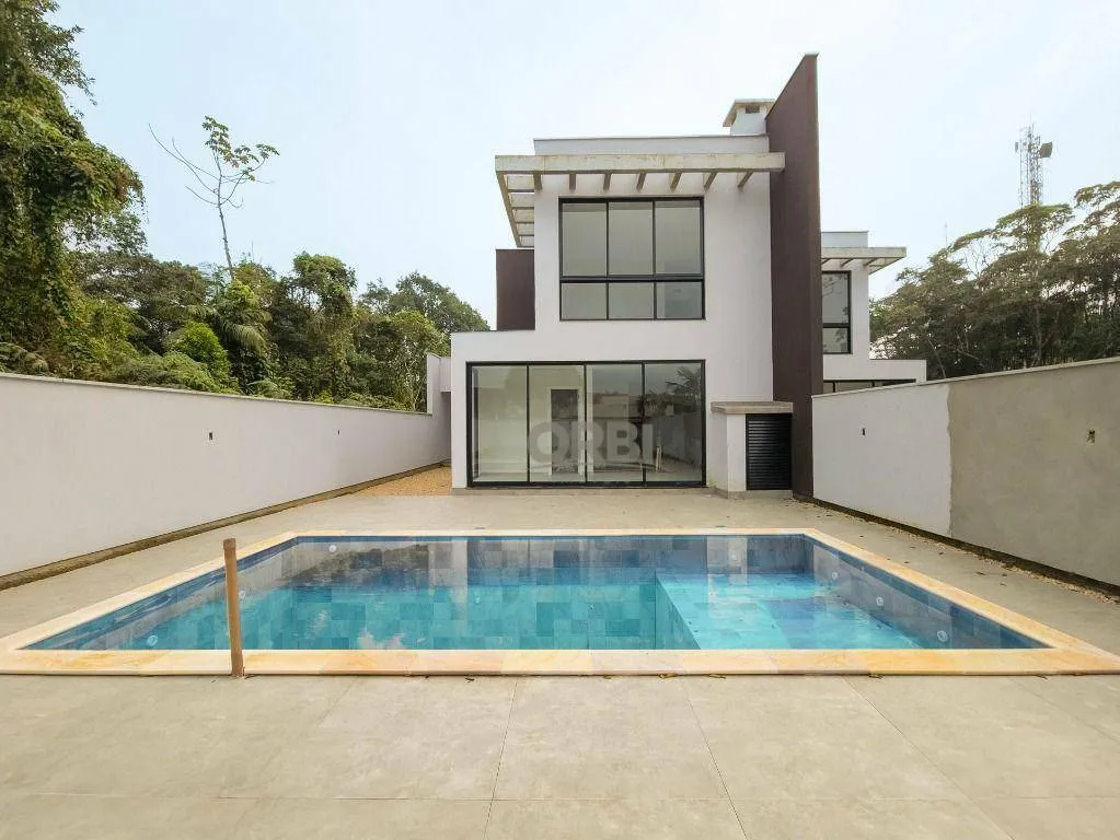 Casa · à venda · 3 quartos · 204m² · Ponta Aguda, Blumenau