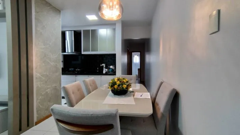 Apartamento com 2 dormitórios, sendo um deles suíte e 2 vagas de garagem no bairro Fortaleza — foto 5