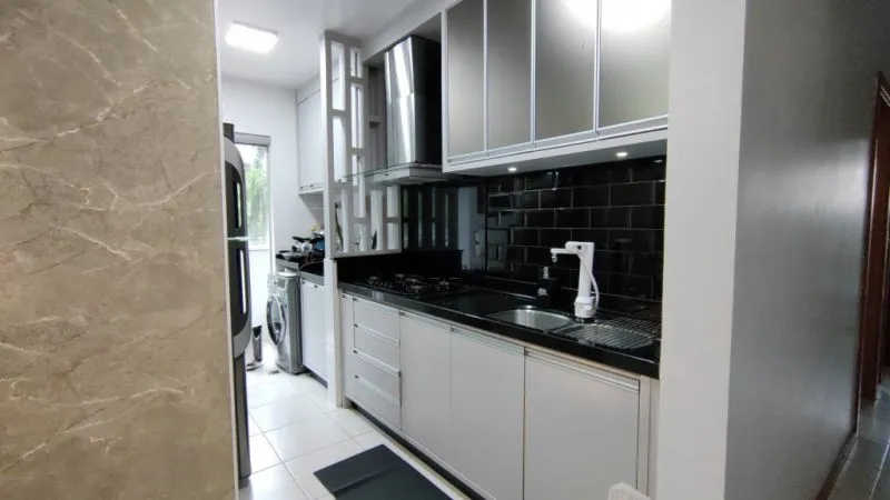 Apartamento com 2 dormitórios, sendo um deles suíte e 2 vagas de garagem no bairro Fortaleza — foto 6