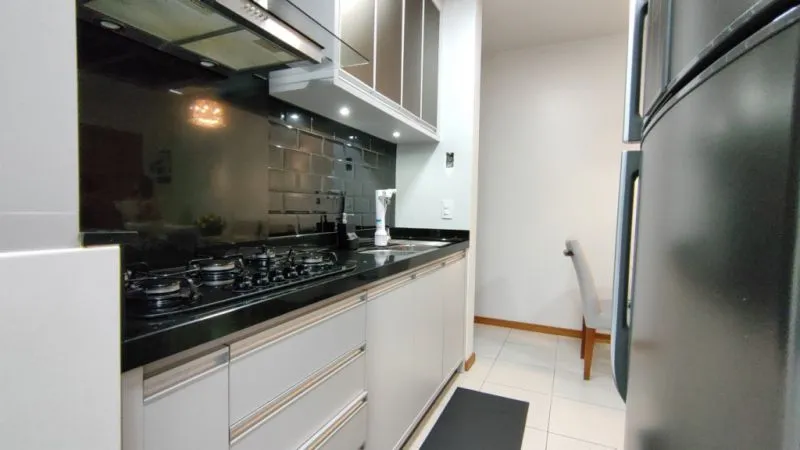 Apartamento com 2 dormitórios, sendo um deles suíte e 2 vagas de garagem no bairro Fortaleza — foto 7