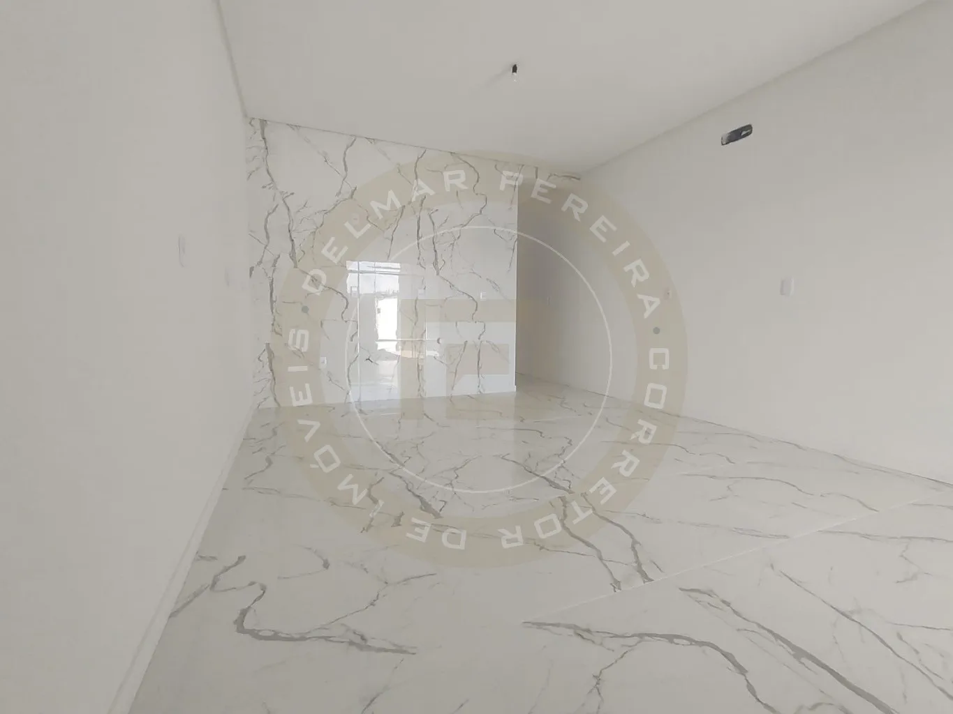 Casa geminada com 02 dormitórios sendo 01 suíte + demi- suíte. — foto 5