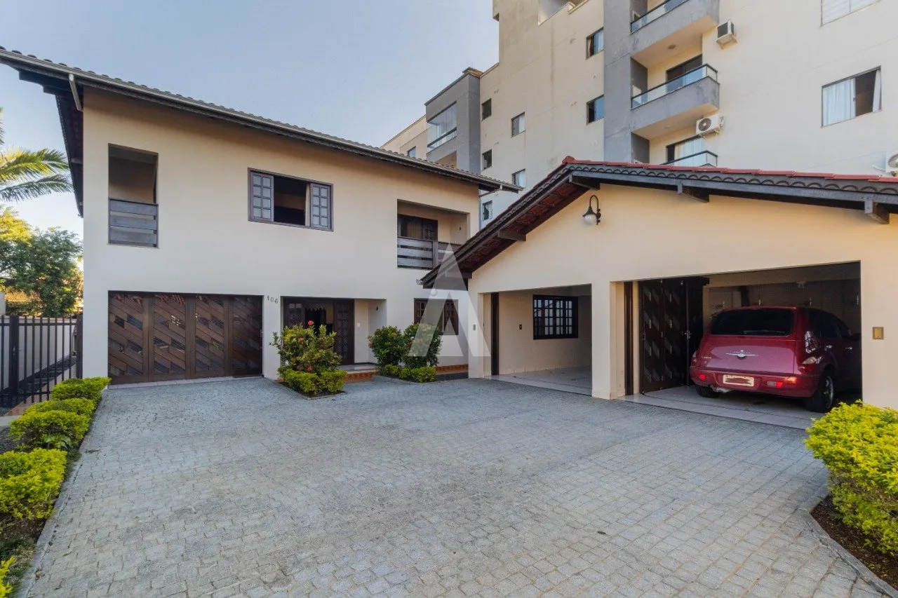 Sobrado com 1 suíte(s) mais 3 quarto(s) à venda no bairro Saguaçu em Joinville, de R$ 1.250.000,00 por R$ 1.100.000,00 — foto 3