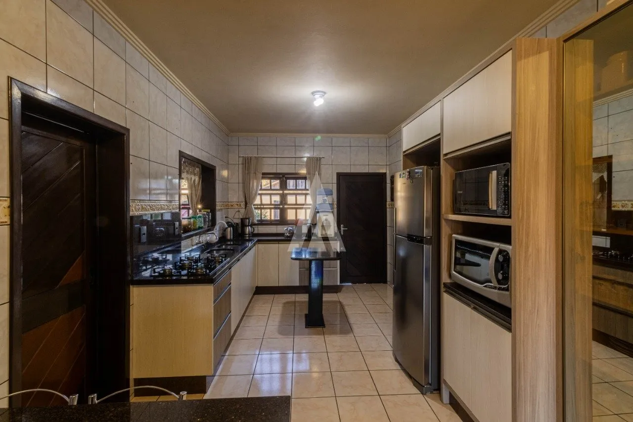 Sobrado com 1 suíte(s) mais 3 quarto(s) à venda no bairro Saguaçu em Joinville, de R$ 1.250.000,00 por R$ 1.100.000,00 — foto 7