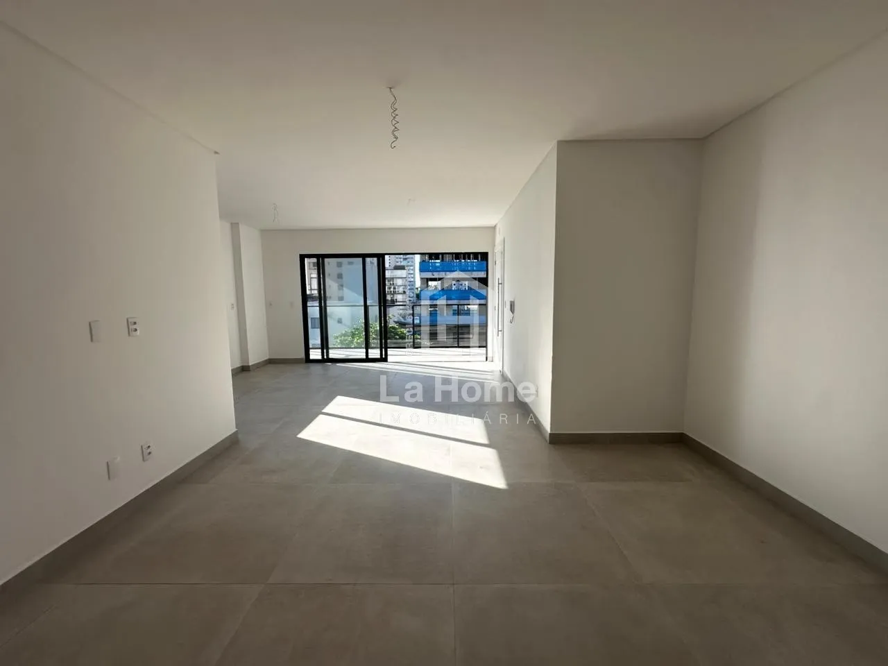Apartamento com 03 suítes, à 200mts da praia - Res. Breeze - Manork Constr K2 - 48x direto construtora - Pronto pra morar - Balneário Piçarras — foto 3