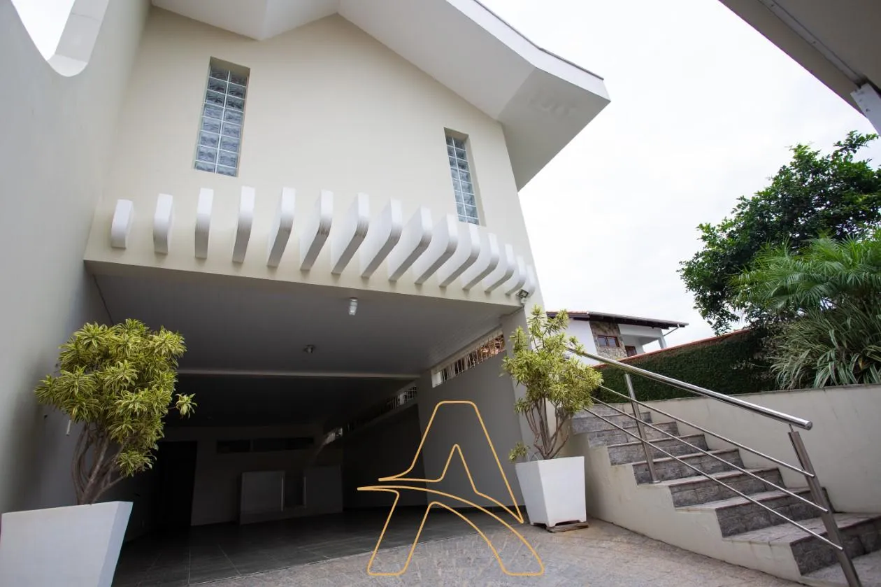Belíssima Casa Residencial/Comercial com 03 Suítes no Bairro Itoupava Norte — foto 4
