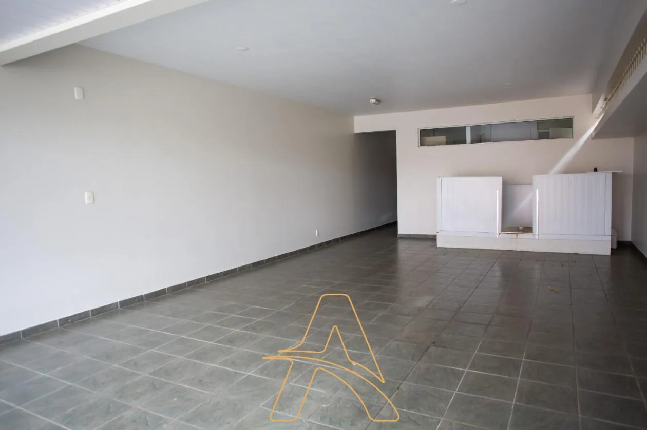 Belíssima Casa Residencial/Comercial com 03 Suítes no Bairro Itoupava Norte — foto 7