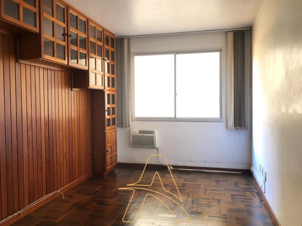 Apartamento Amplo com 02 Dormitórios no Centro — foto 2