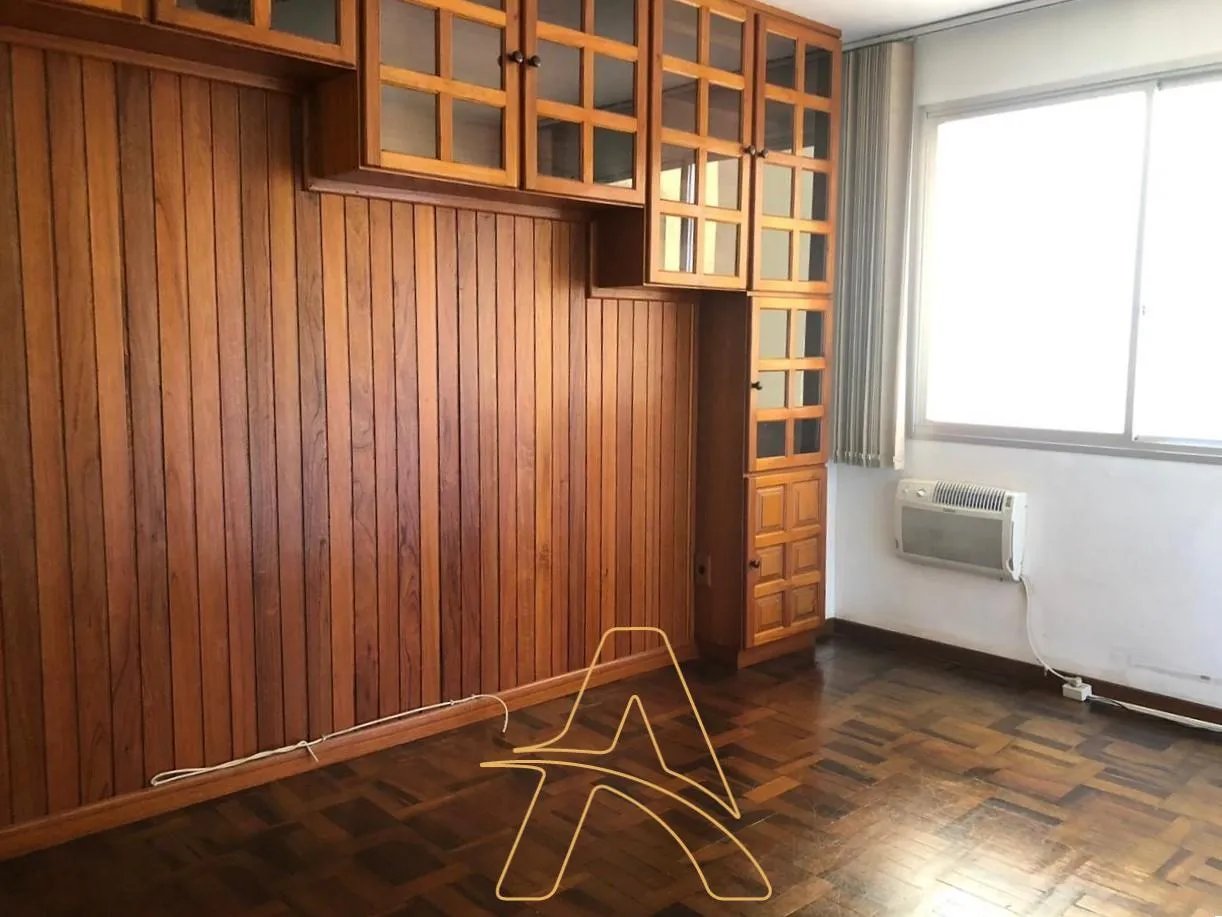 Apartamento Amplo com 02 Dormitórios no Centro — foto 3