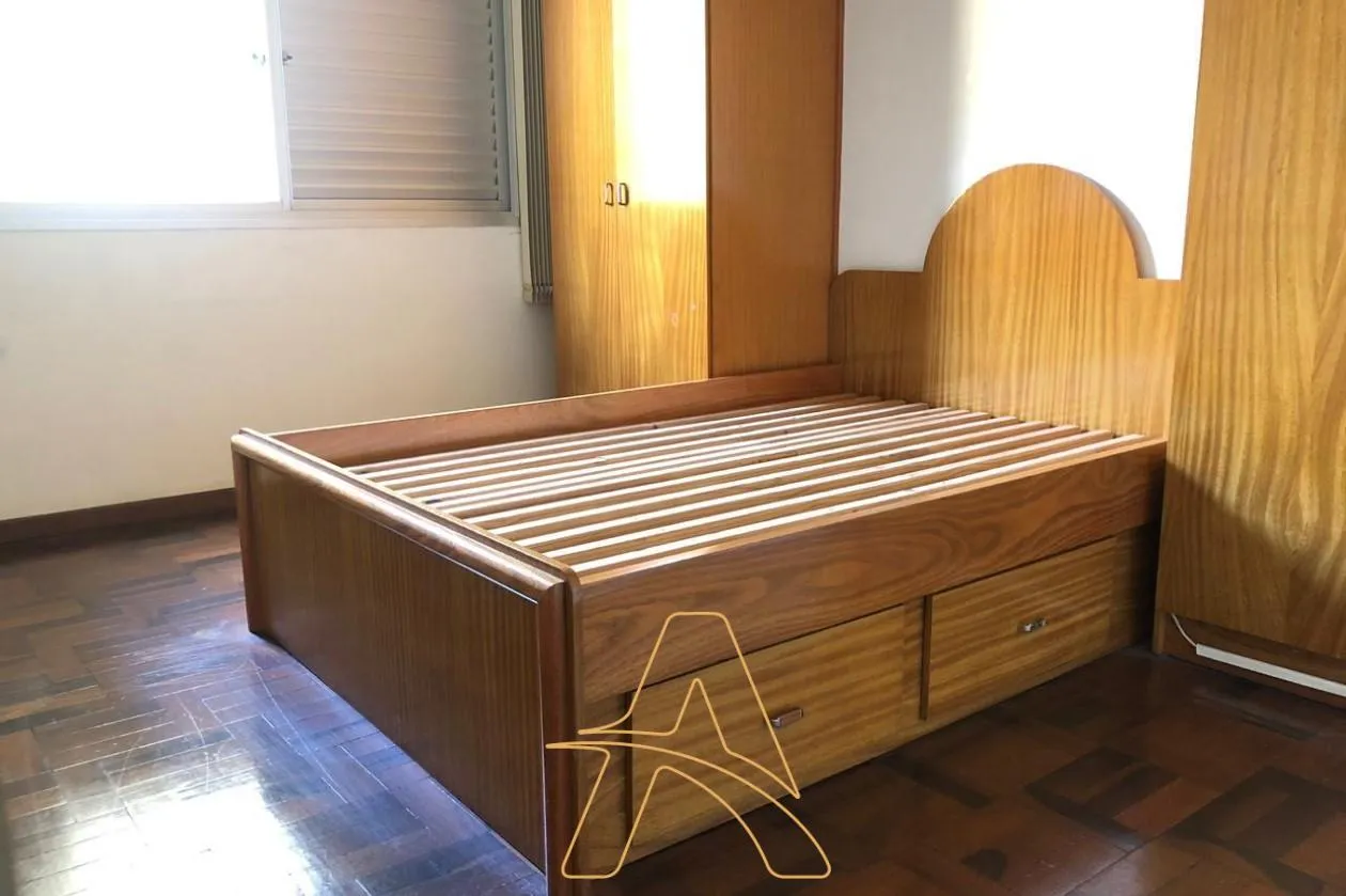 Apartamento Amplo com 02 Dormitórios no Centro — foto 4
