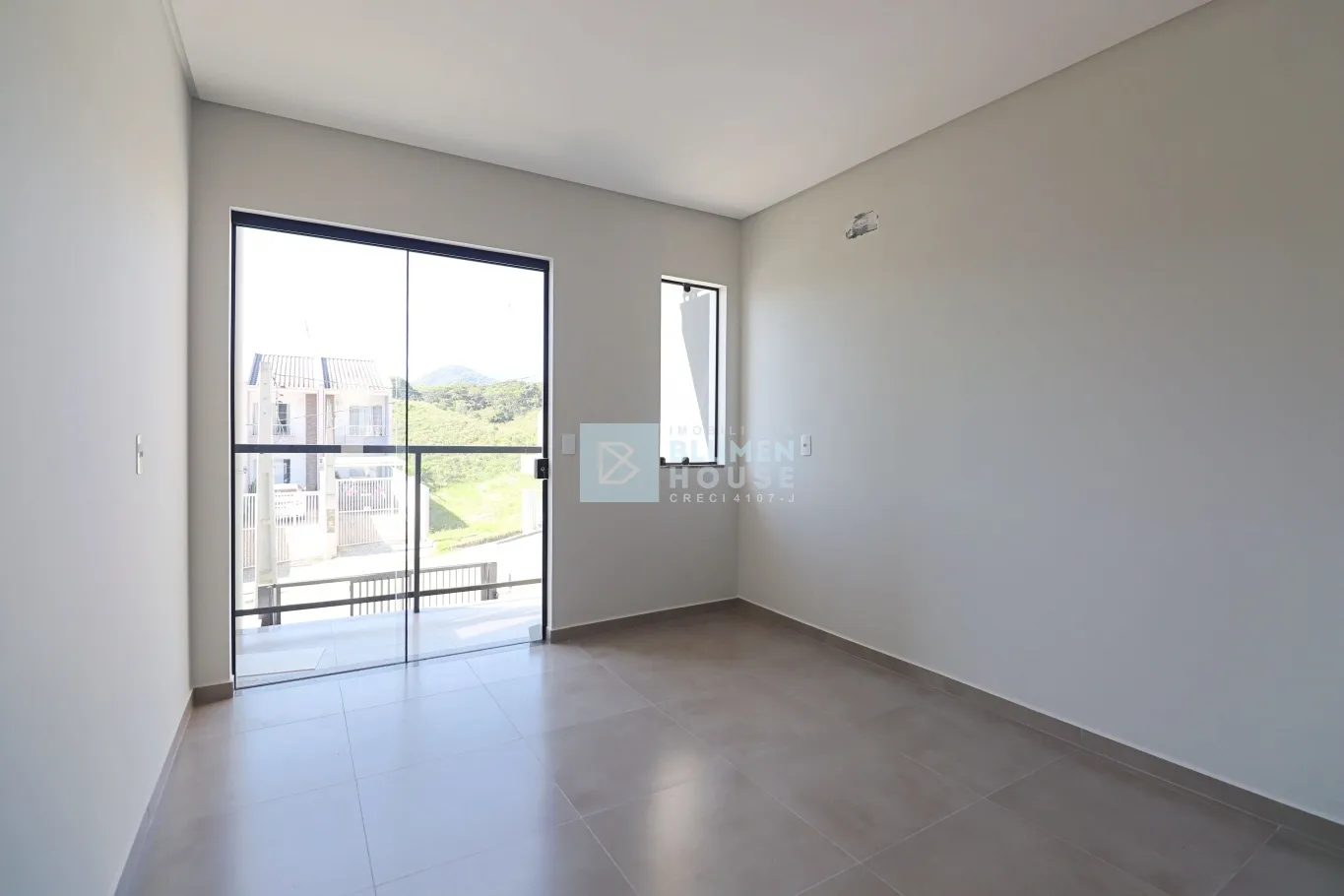 Triplex no bairro Fortaleza Alta! — foto 3