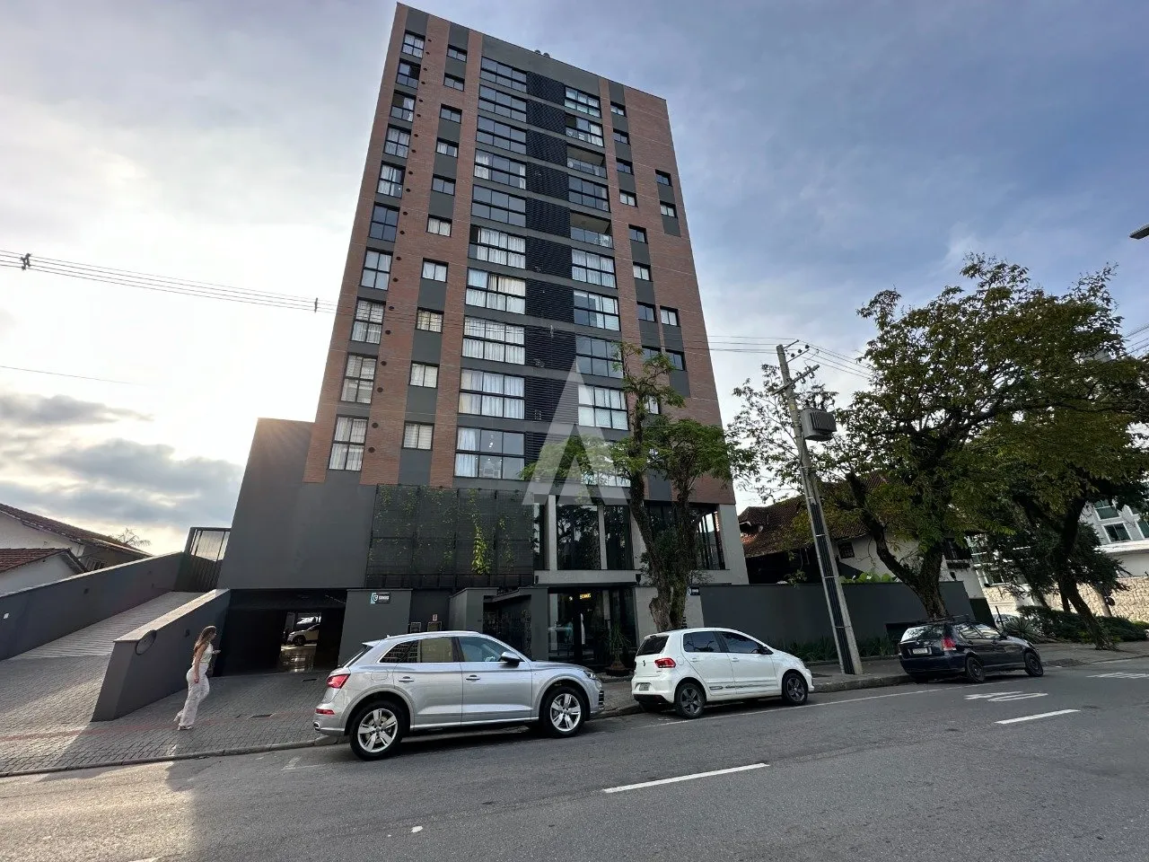 Apartamento com 1 quarto(s) à venda no bairro Anita Garibaldi em JOINVILLE, por R$ 450.000.00. - foto 1