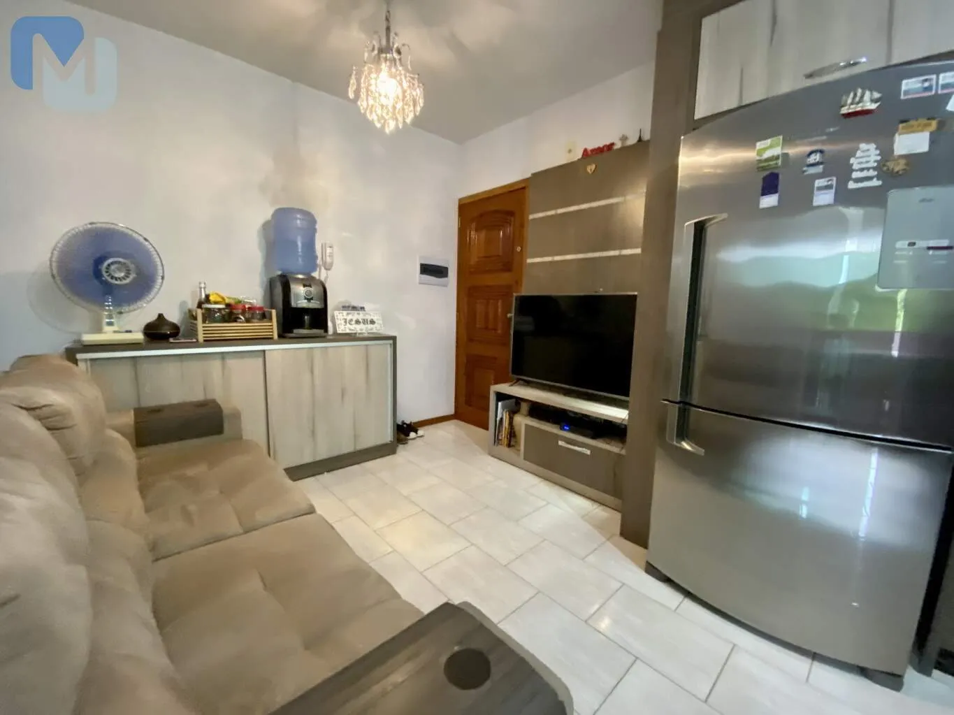 ÓTIMO APARTAMENTO SEMI MOBILIADO: no último andar, garagem coberta no pavimento térreo. Aceita financiamento bancário. — foto 7