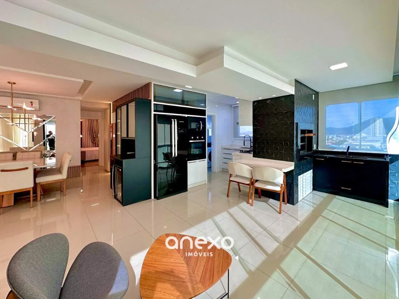 Apartamento de Luxo à Venda em Meia Praia, Itapema - SC — foto 4