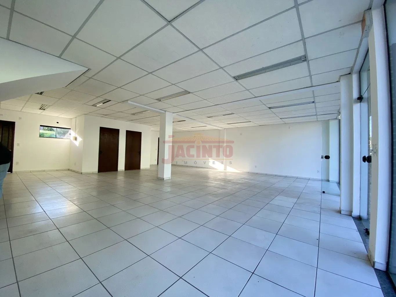 Sala comercial com aproximadamente 60 m no bairro Fortaleza. — foto 3