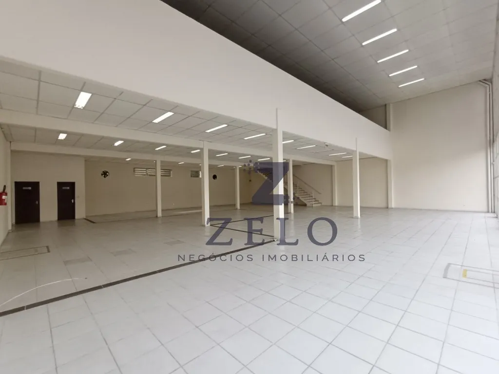 Loja na Rua General Osório - Bairro Salto Weissbach — foto 3