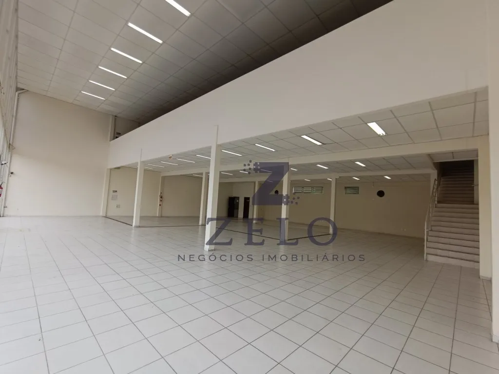 Loja na Rua General Osório - Bairro Salto Weissbach — foto 4