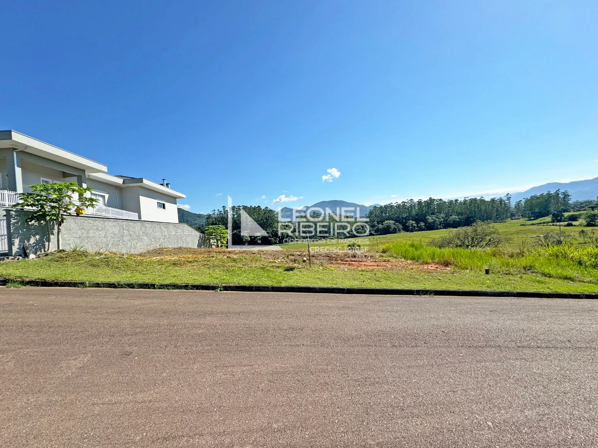 Terreno à venda, 450 m no bairro Divinéia em Rio dos Cedros/SC — foto 2