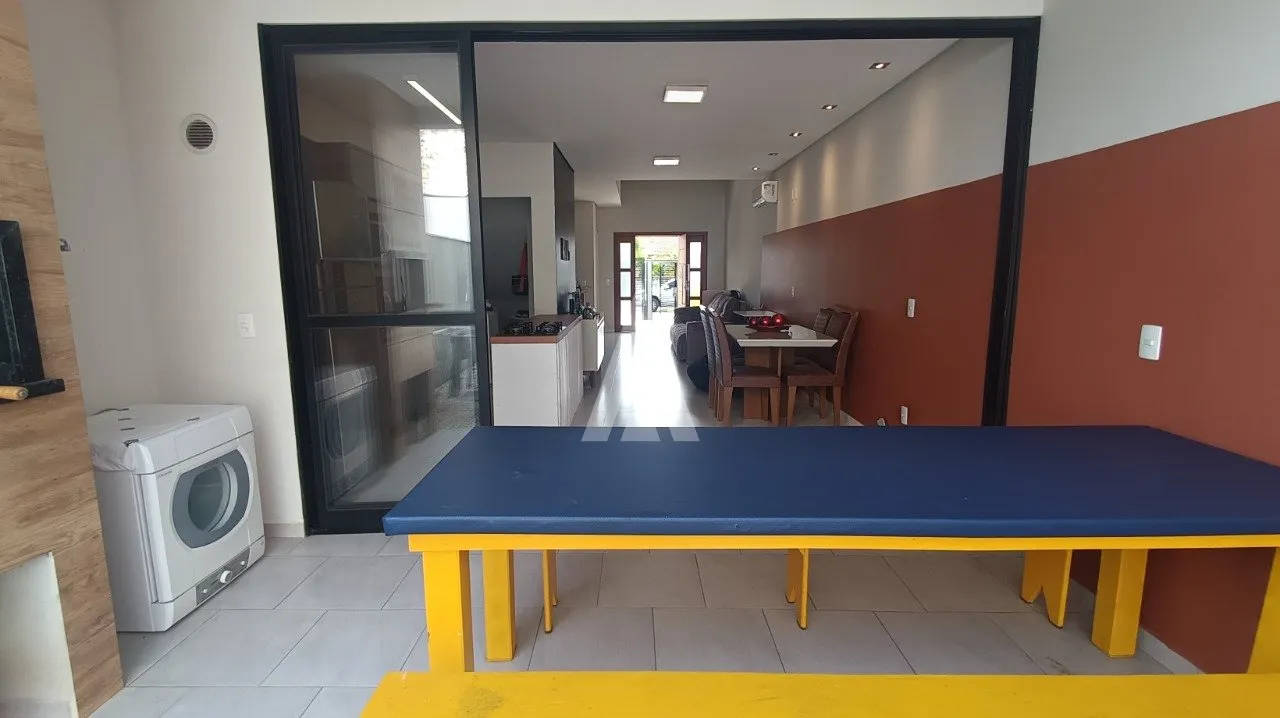 Sobrado Geminado com 1 suíte(s) mais 2 quarto(s) à venda no bairro Santo Antônio em Joinville, por R$ 700.000,00 — foto 6