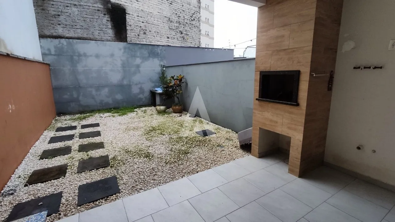 Sobrado Geminado com 1 suíte(s) mais 2 quarto(s) à venda no bairro Santo Antônio em Joinville, por R$ 700.000,00 — foto 7