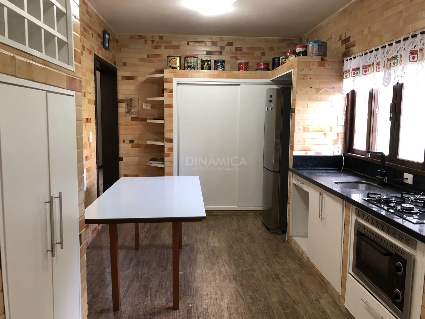 Casa com 5 dormitórios no bairro Bela Vista em Gaspar, com terreno de 616m2. — foto 3