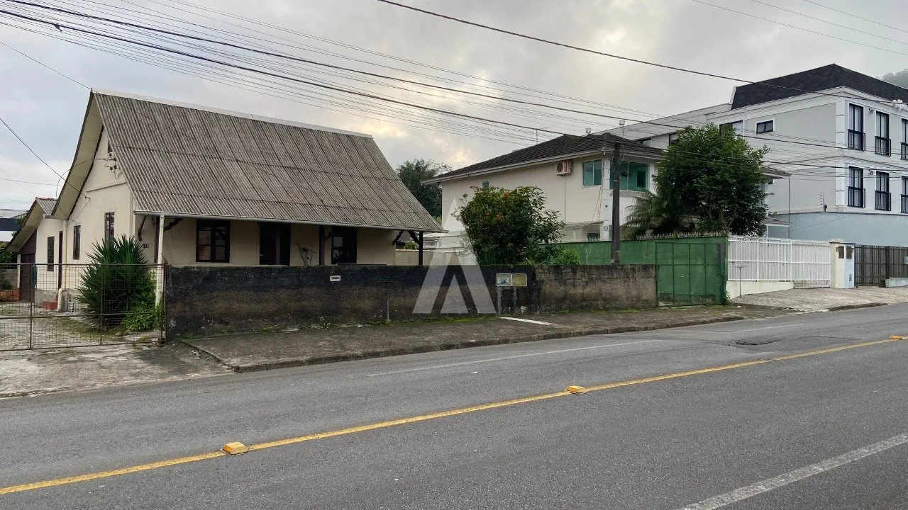 Terreno à venda no bairro Saguaçu em Joinville, por R$ 2.600.000.00. — foto 2