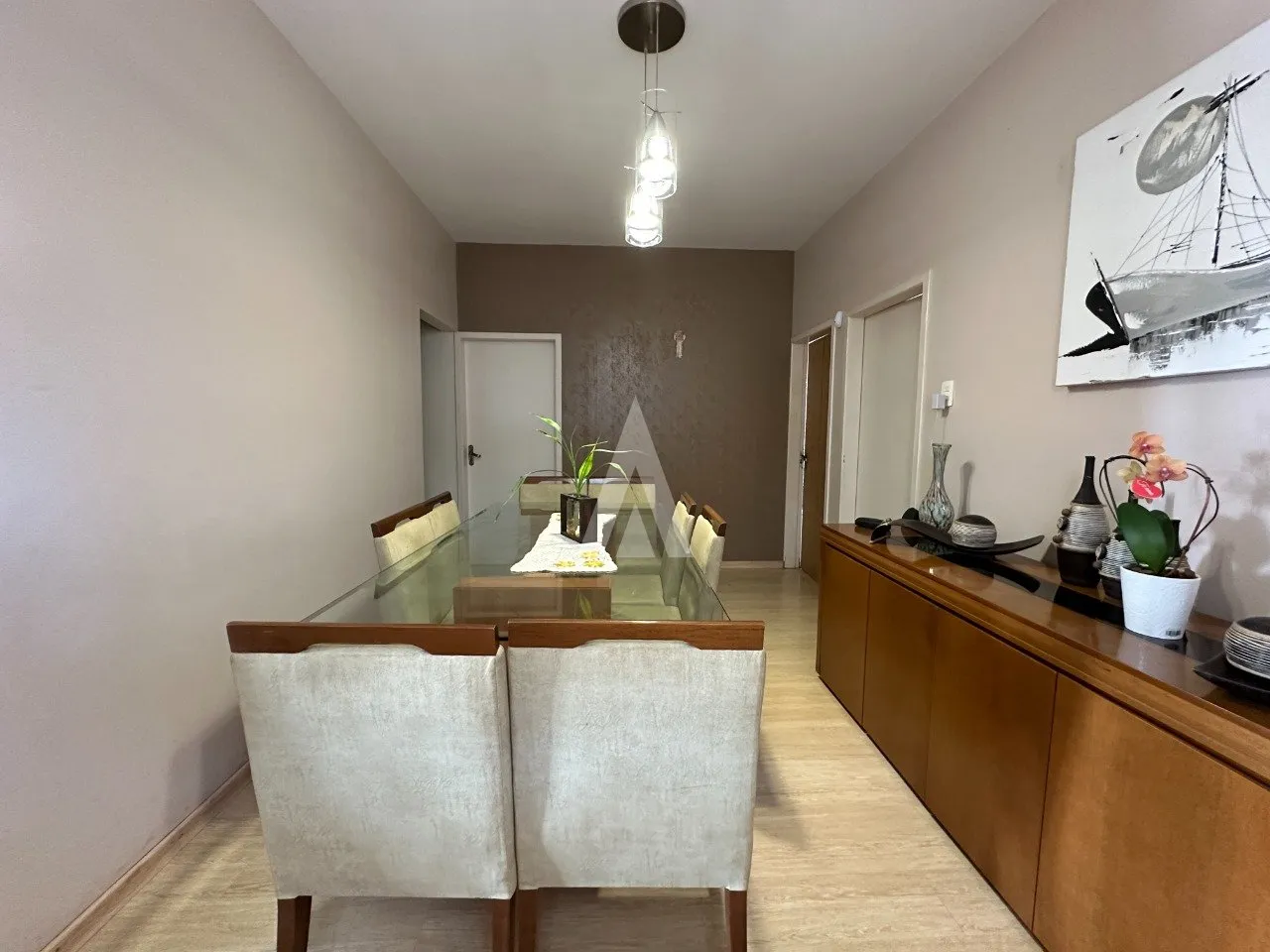 Casa com 1 suíte(s) mais 3 quarto(s) à venda no bairro Bom Retiro em Joinville, por R$ 780.000.00. — foto 4