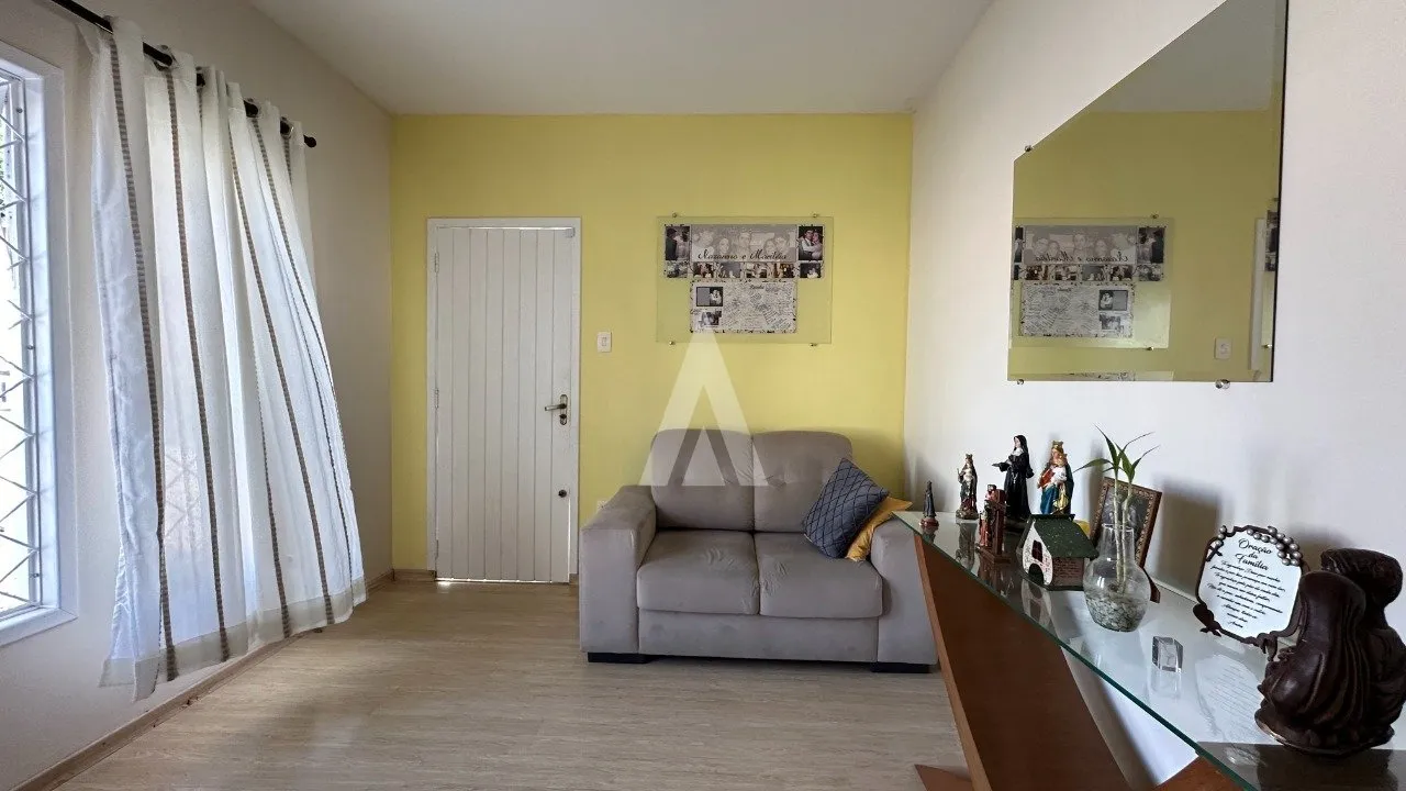 Casa com 1 suíte(s) mais 3 quarto(s) à venda no bairro Bom Retiro em Joinville, por R$ 780.000.00. — foto 7