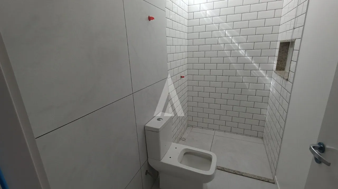 Casa Geminada com 1 suíte(s) mais 1 quarto(s) à venda no bairro João Costa em Joinville, por R$ 399.000.00. — foto 4