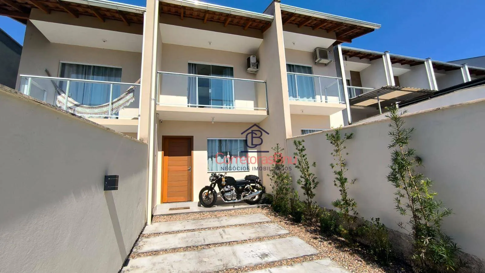 Sobrado com 2 dormitórios à venda por R$ 390.000,00 - Fortaleza Alta - Blumenau/SC - foto 1