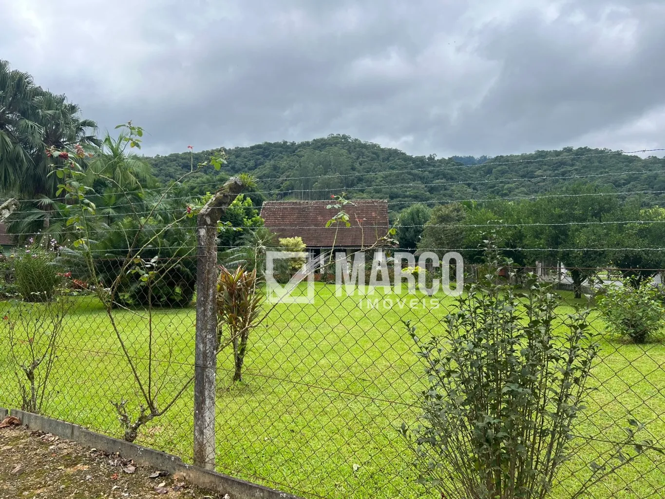 Casa em estilo germânico no bairro Rega II — foto 3