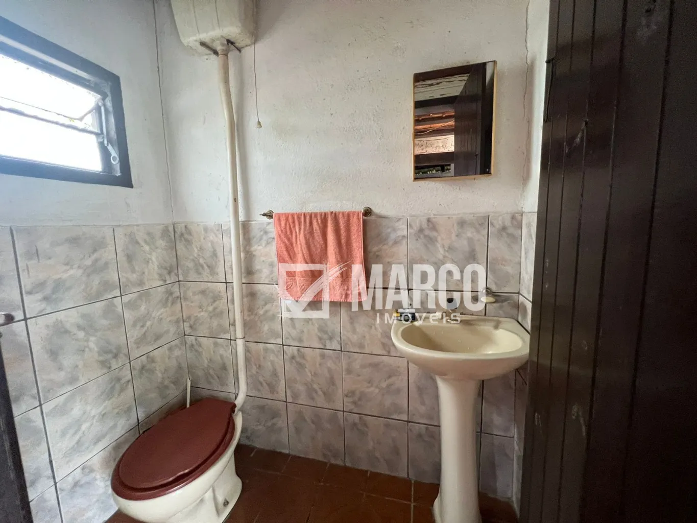 Casa em estilo germânico no bairro Rega II — foto 7