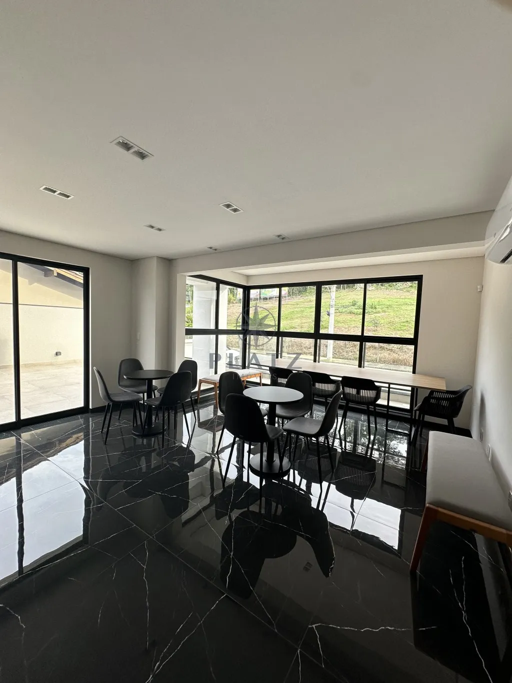 Apartamento novo contendo 3 suítes, sacada com churrasqueira, lavabo, área de serviço e duas vagas de garagem — foto 4