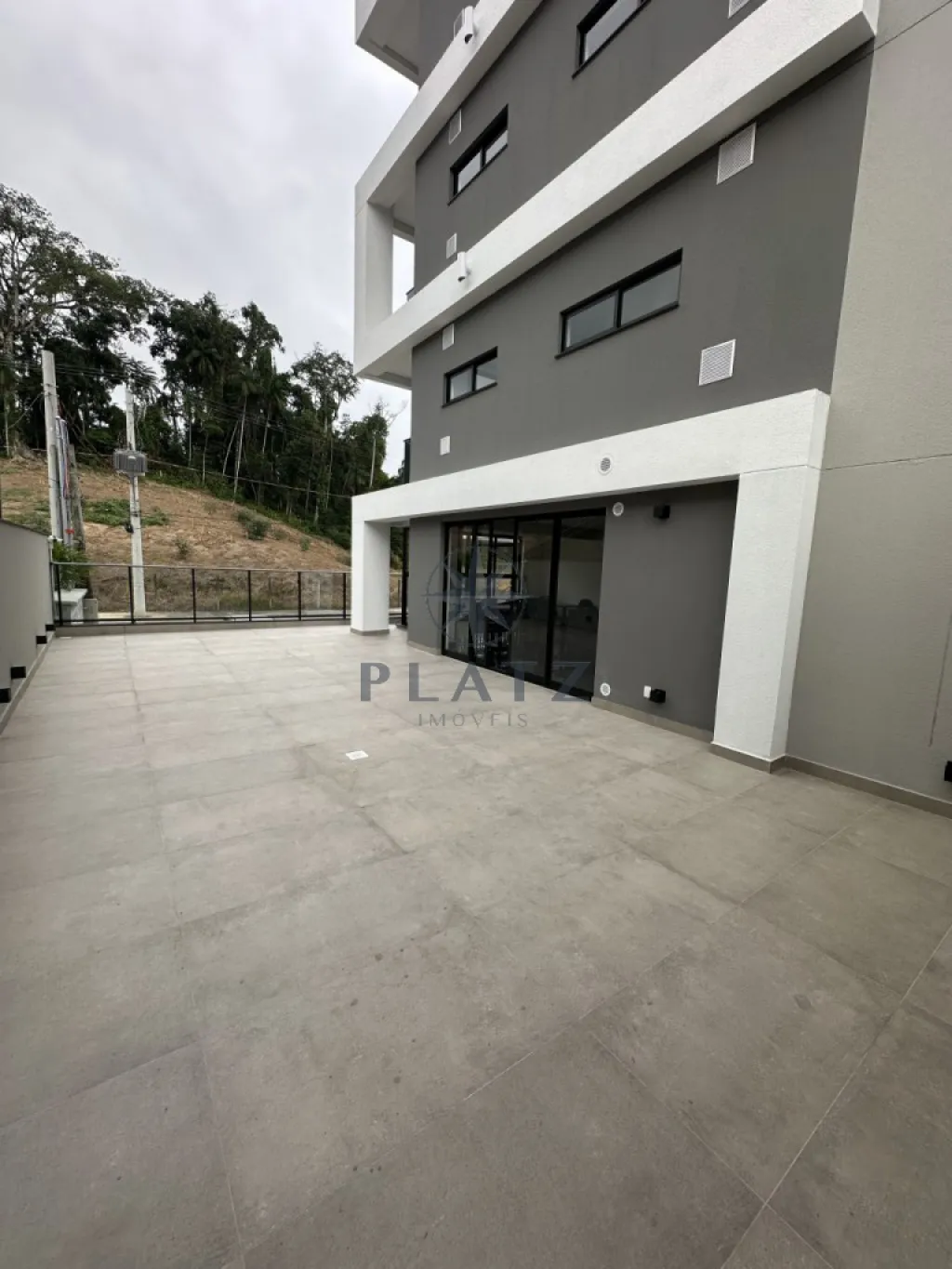 Apartamento novo contendo 3 suítes, sacada com churrasqueira, lavabo, área de serviço e duas vagas de garagem — foto 7
