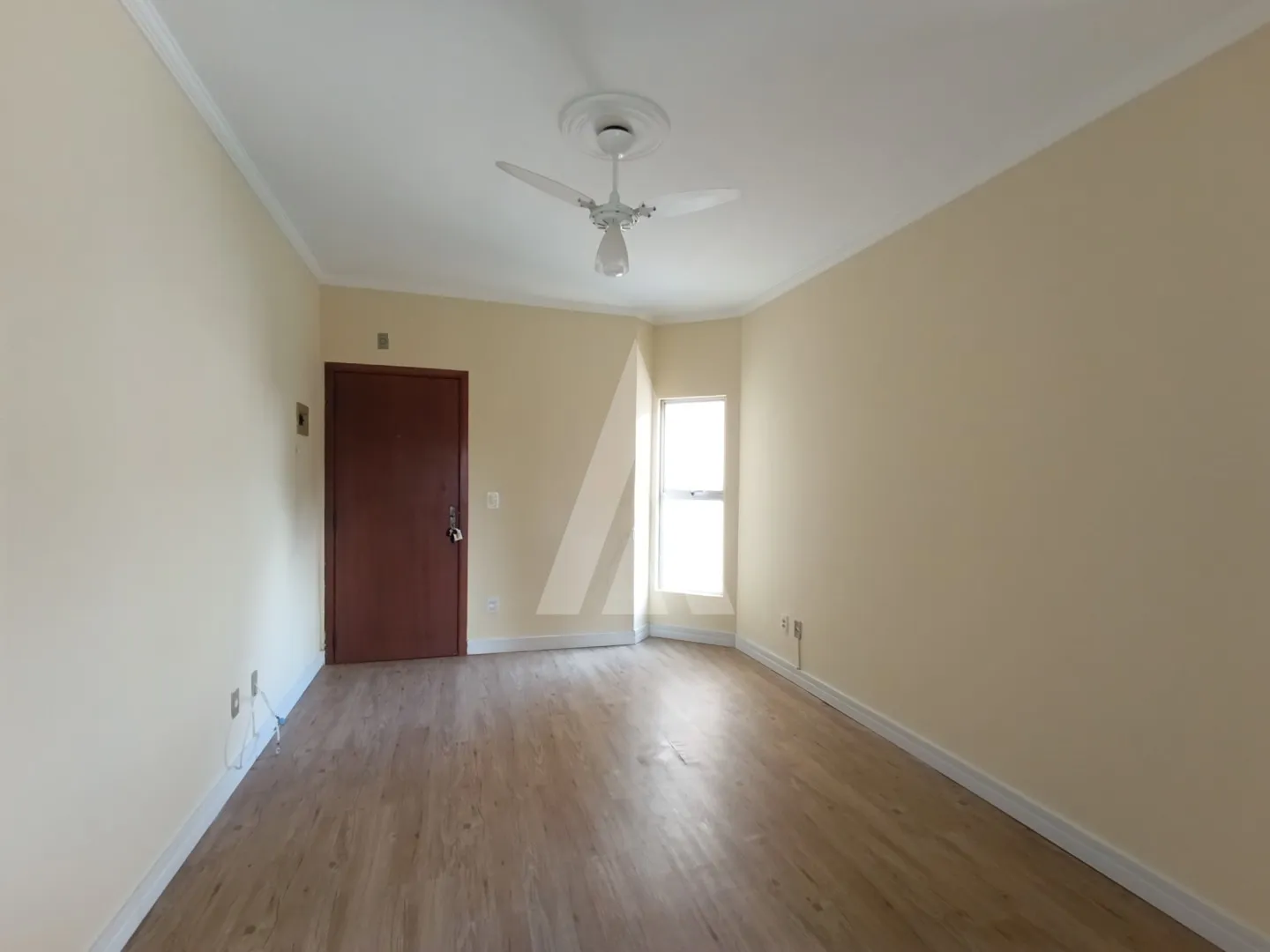 Apartamento localizado no bairro Saguaçu, composto por 2 dormitórios e 1 vaga de garagem coberta. — foto 4