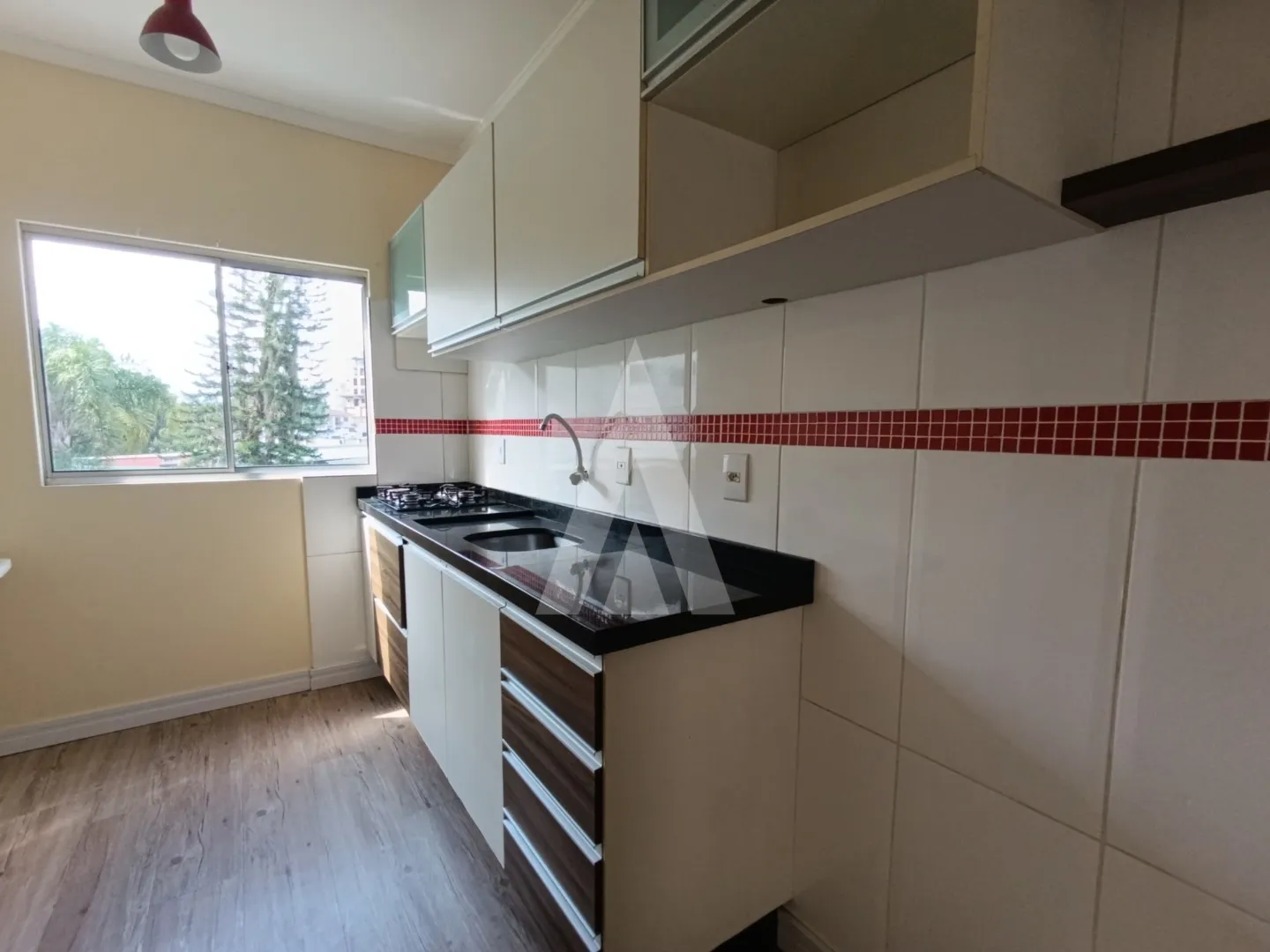 Apartamento localizado no bairro Saguaçu, composto por 2 dormitórios e 1 vaga de garagem coberta. — foto 6